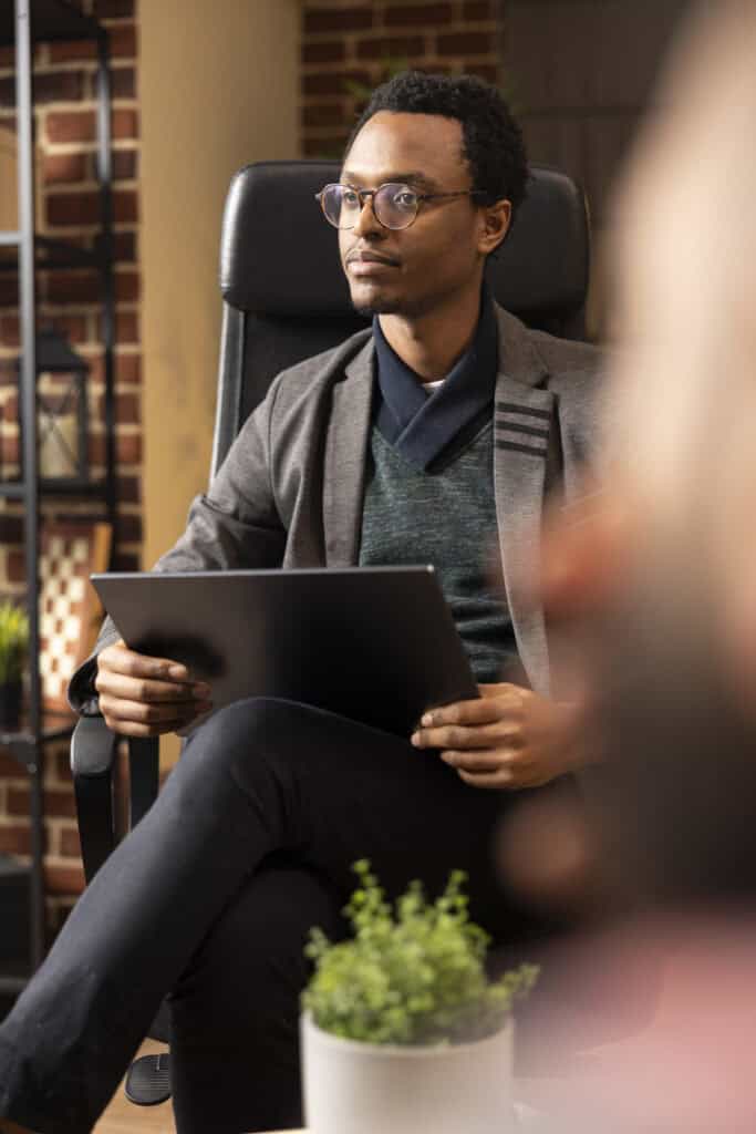 therapist giving advice at residential treatment in boston